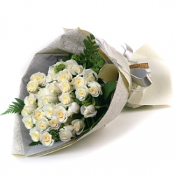24 Bright White Roses in Bouquet Online Delivery to Manila Philippines