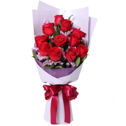 12 Bright Red Roses in Bouquet