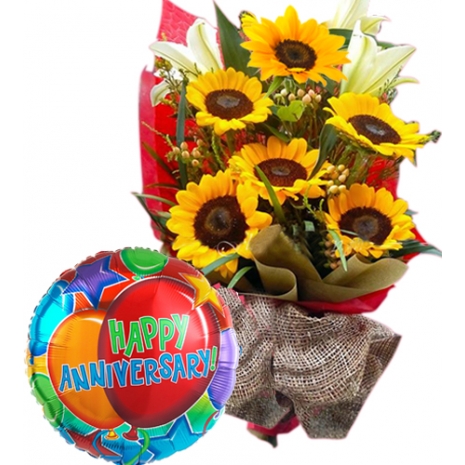 Sunflowers in Bouquet with anniversary Balloon To Philippines